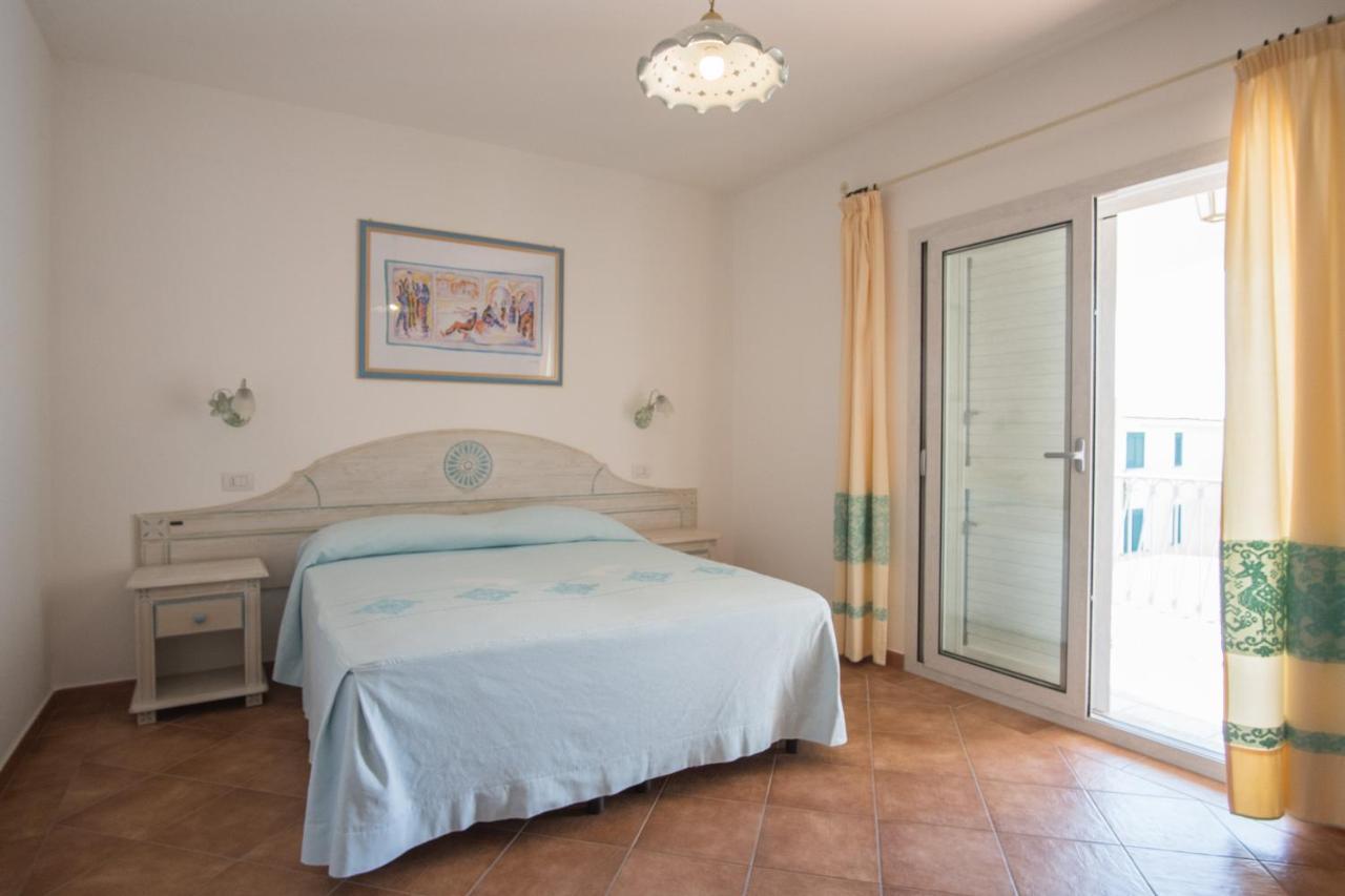 Le Residenze Del Golfo Di Orosei Apart otel Dış mekan fotoğraf
