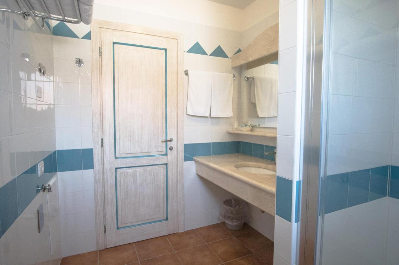 Le Residenze Del Golfo Di Orosei Apart otel Dış mekan fotoğraf