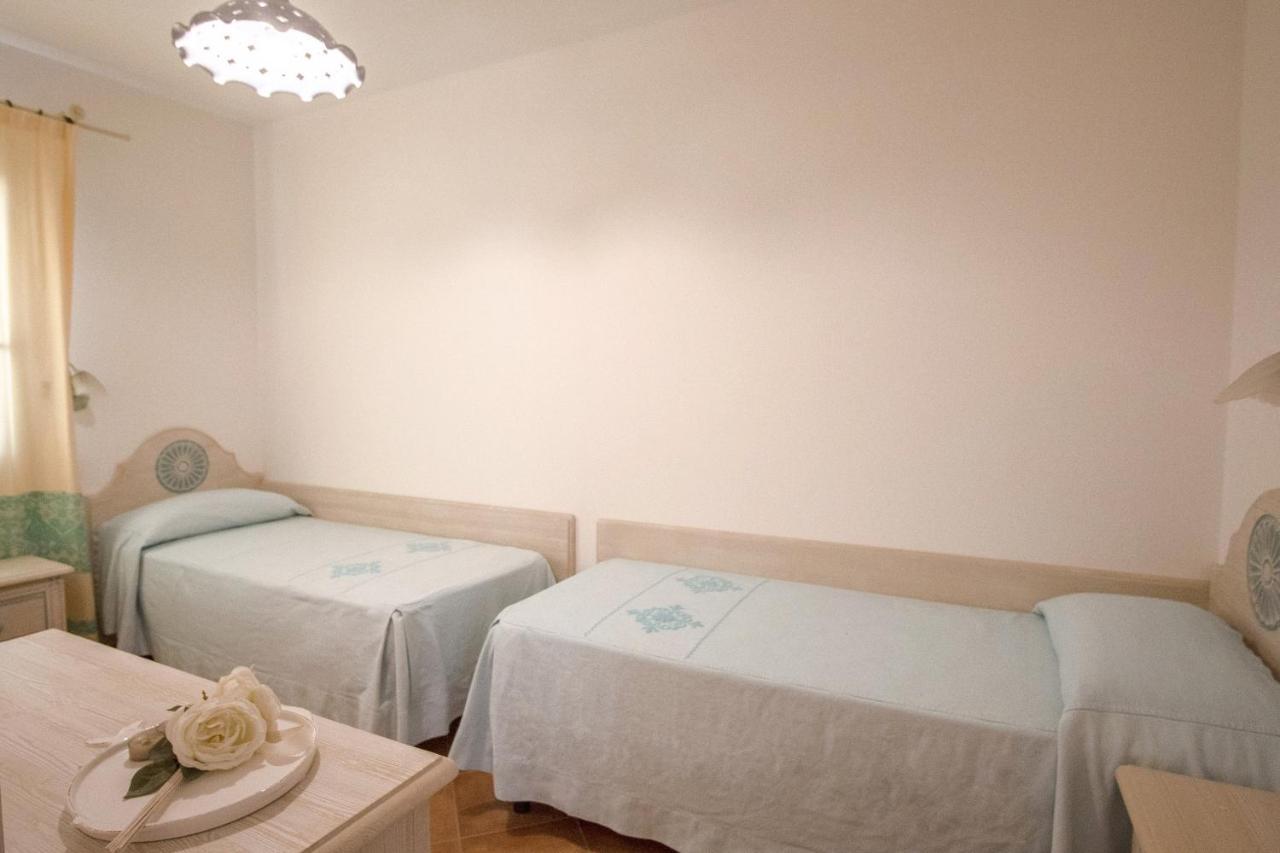 Le Residenze Del Golfo Di Orosei Apart otel Dış mekan fotoğraf