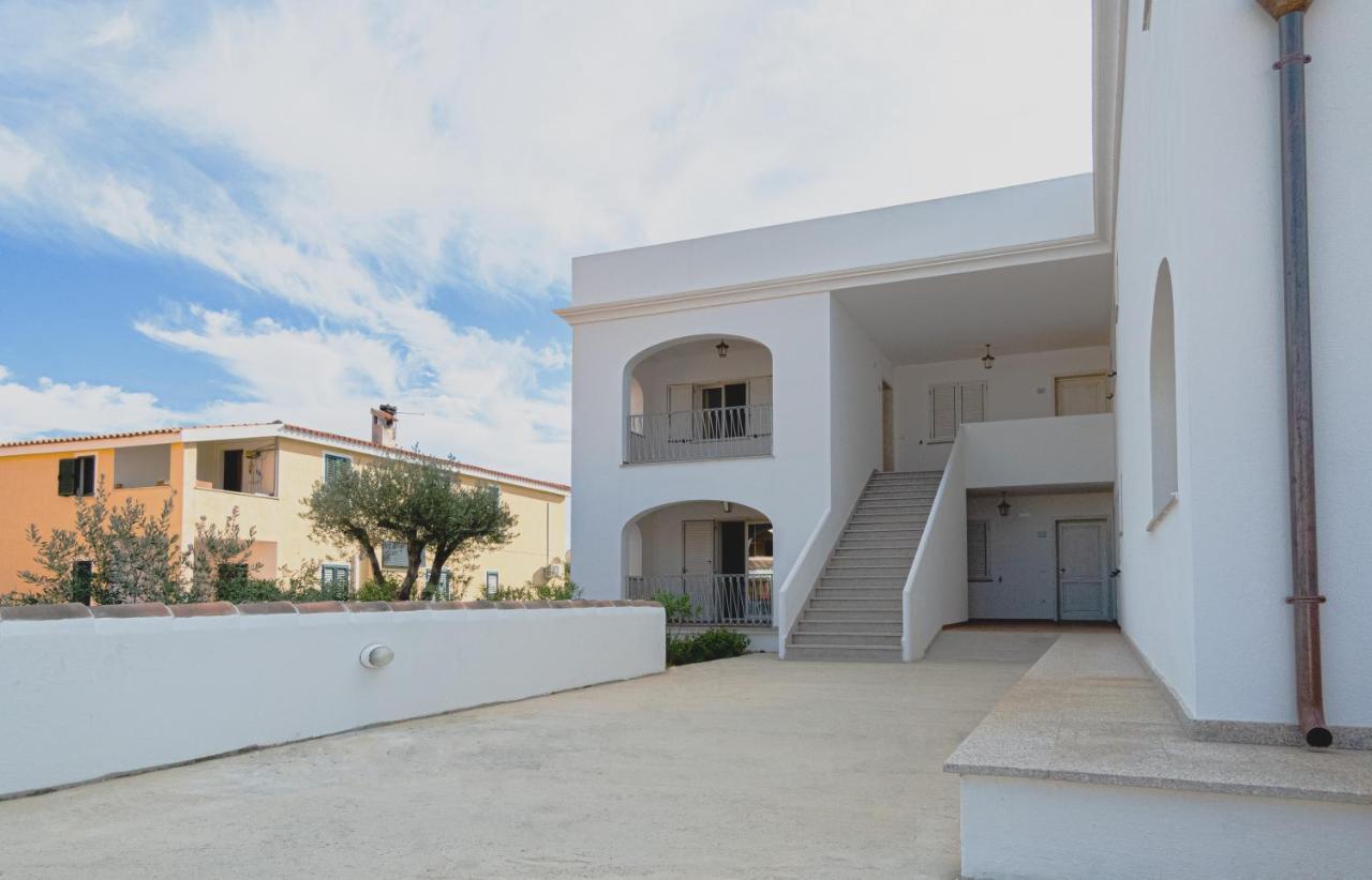 Le Residenze Del Golfo Di Orosei Apart otel Dış mekan fotoğraf