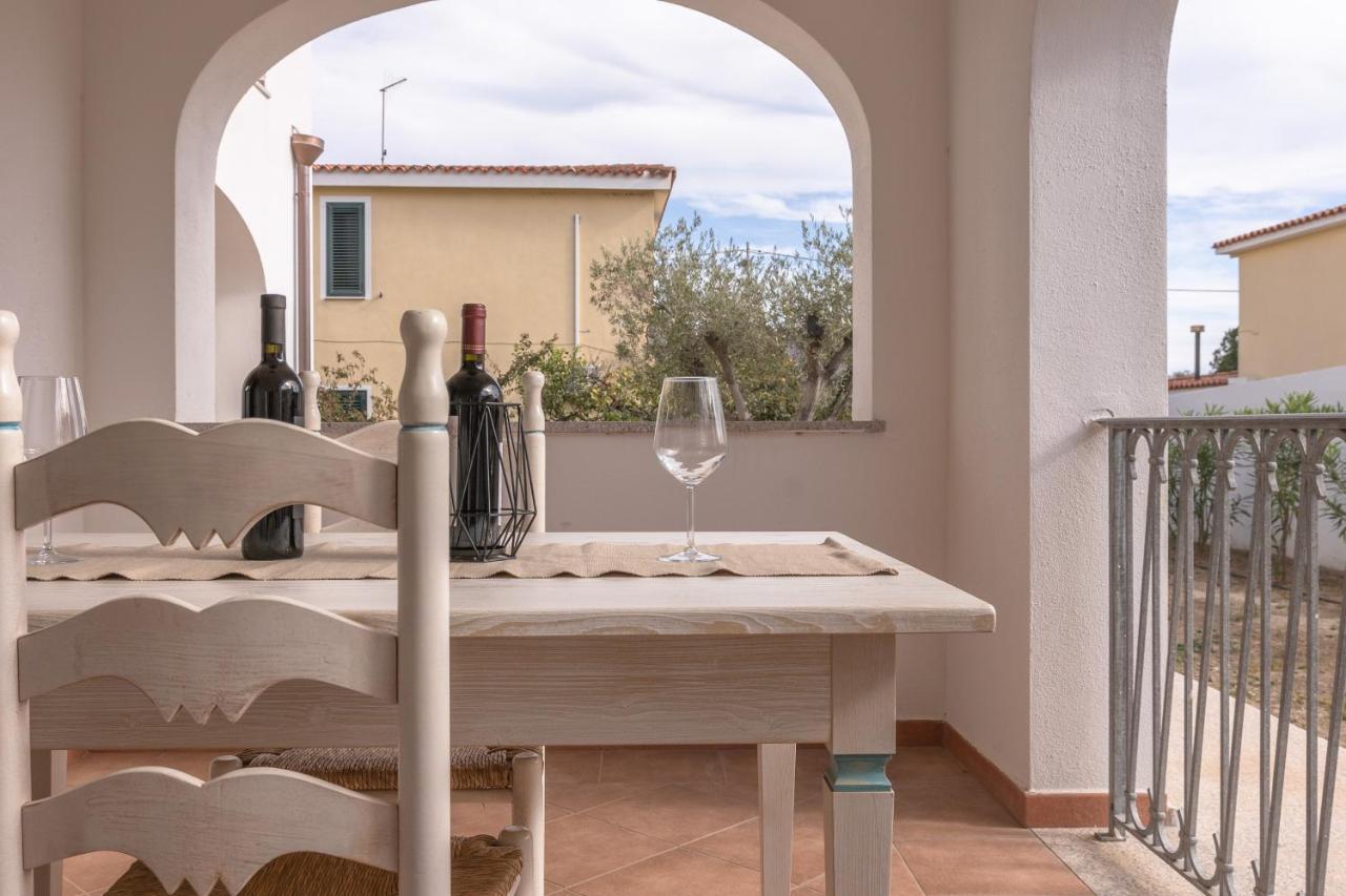 Le Residenze Del Golfo Di Orosei Apart otel Dış mekan fotoğraf