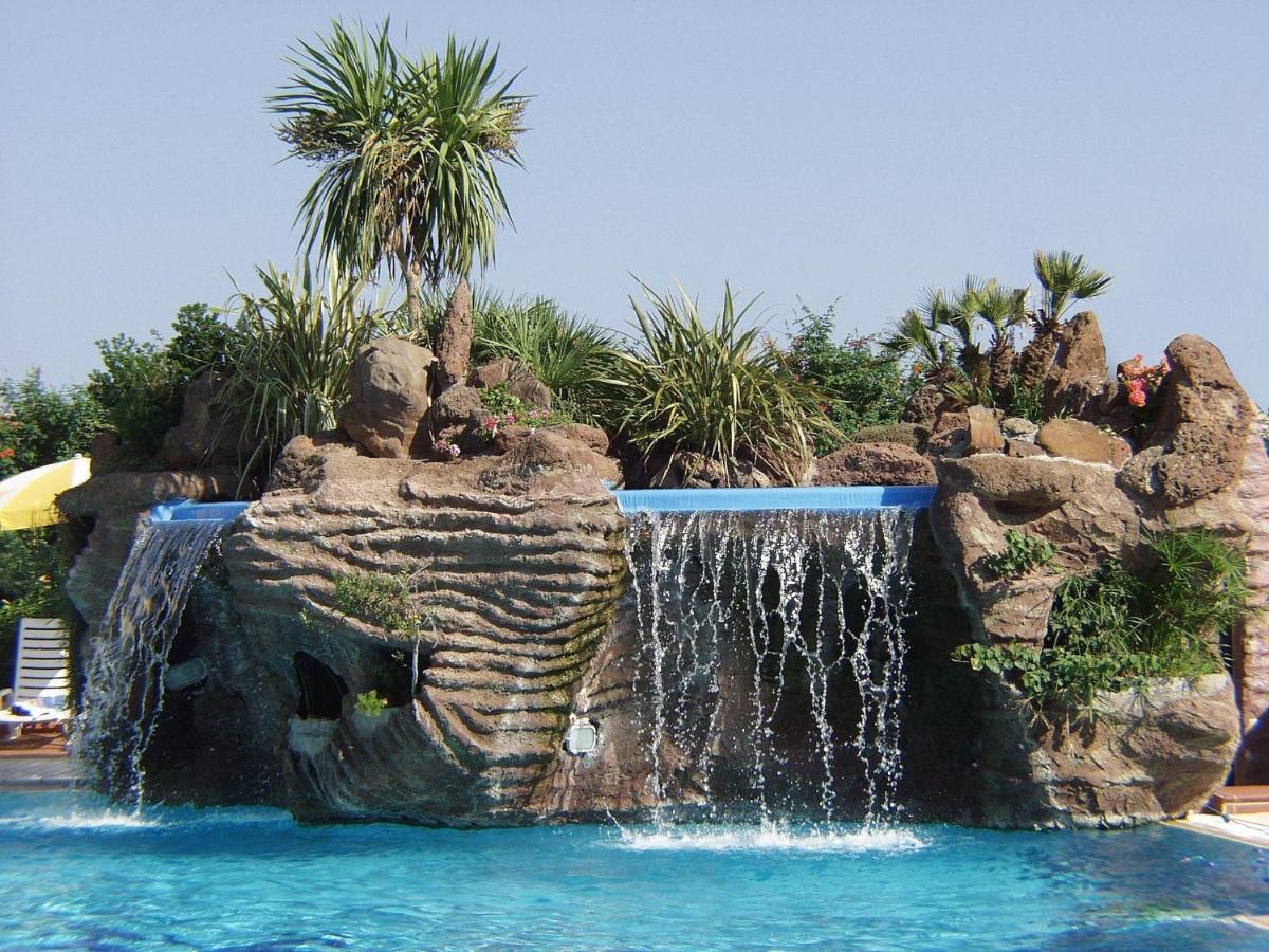 Le Residenze Del Golfo Di Orosei Apart otel Dış mekan fotoğraf