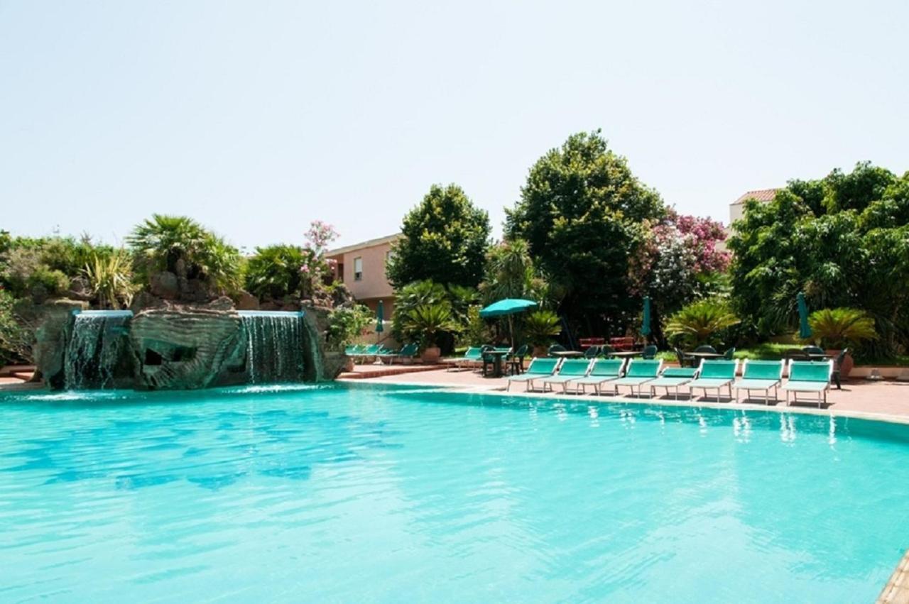 Le Residenze Del Golfo Di Orosei Apart otel Dış mekan fotoğraf